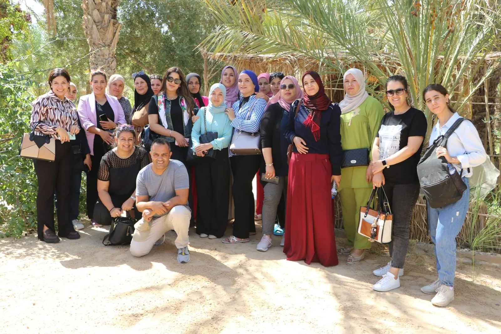 Nakhla project participants gathered in a Gafsa oasis